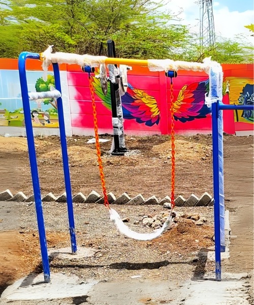 ONE SEAT SWING