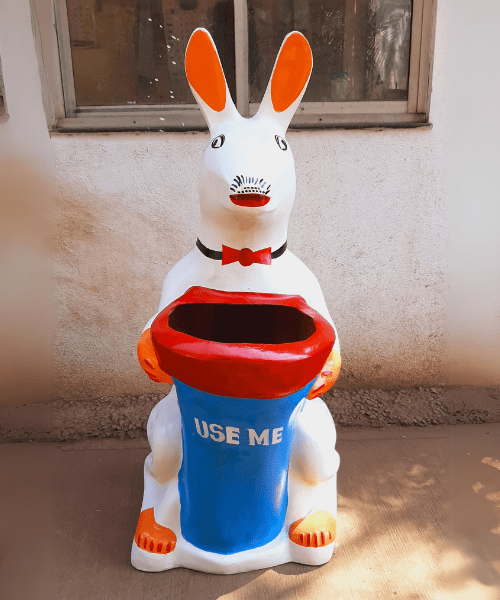 RABBIT DUST BIN (4 FEET )